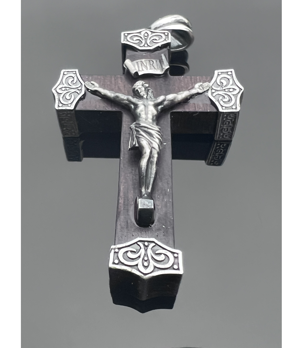 Krzyżyk z hebanu tygrysiego i srebra 925 – rękodzieło religijne