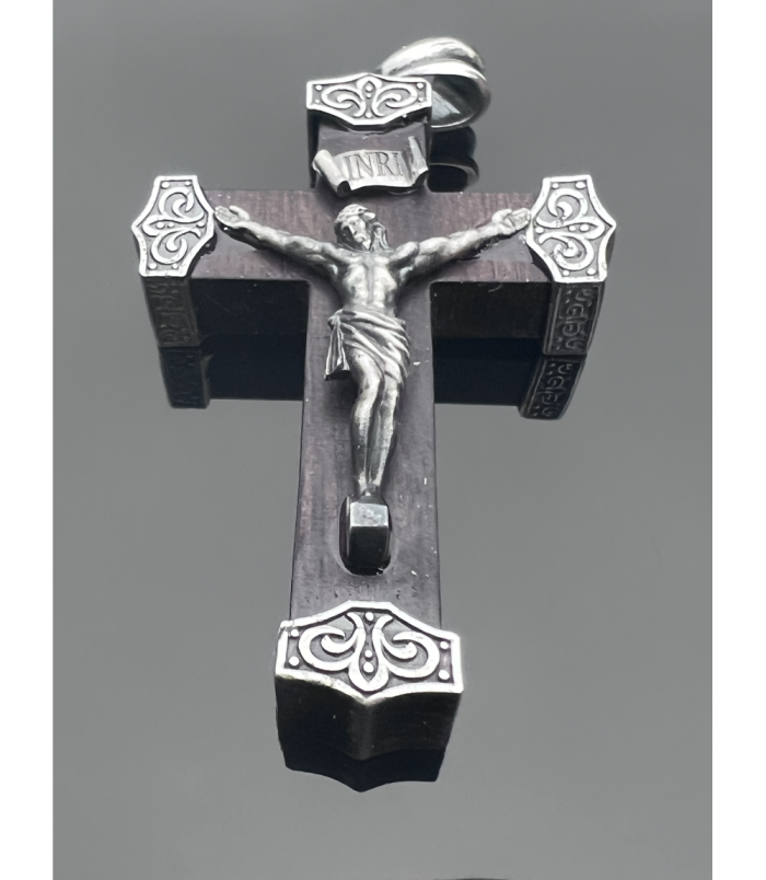 Krzyżyk z hebanu tygrysiego i srebra 925 – rękodzieło religijne
